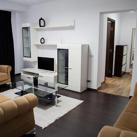 Ultracentral Golden Apartament 2 Suceava Esterno foto