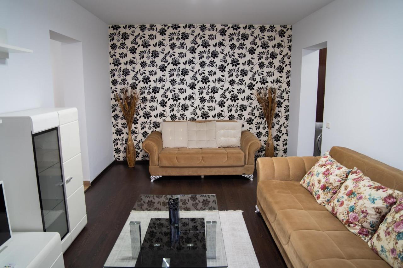 Ultracentral Golden Apartament 2 Suceava Esterno foto