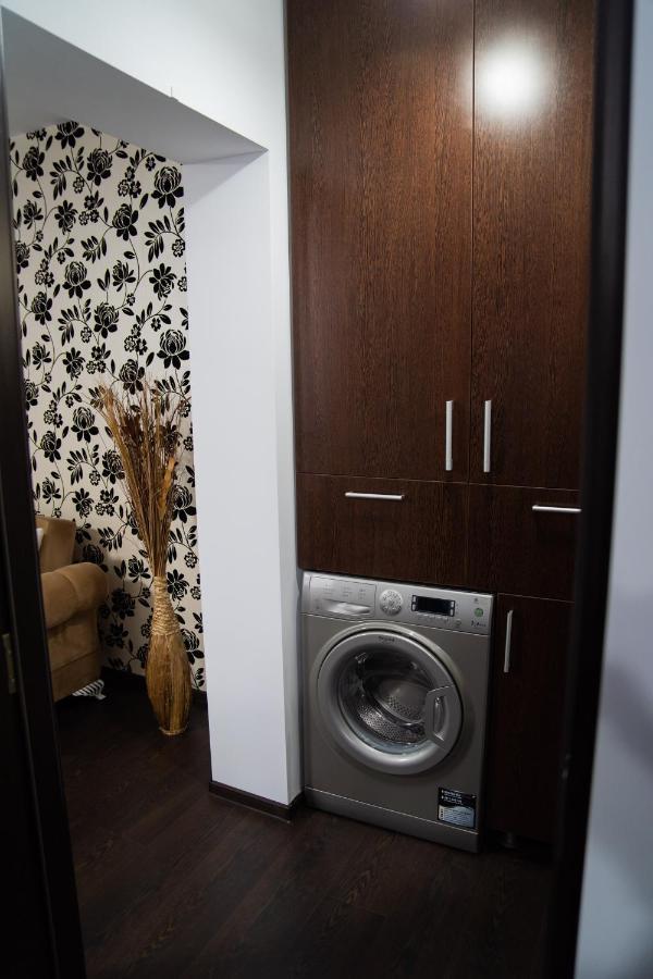 Ultracentral Golden Apartament 2 Suceava Esterno foto